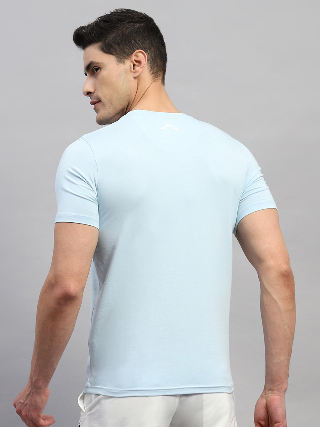 Rock.it Men Sky Blue Solid Round Neck Half Sleeve T-Shirt