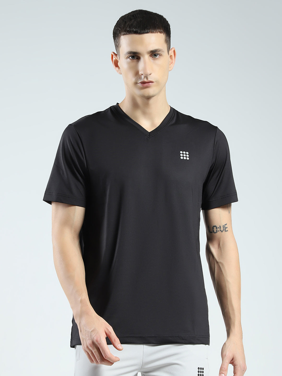 Men Black Solid V Neck Half Sleeve T-Shirt