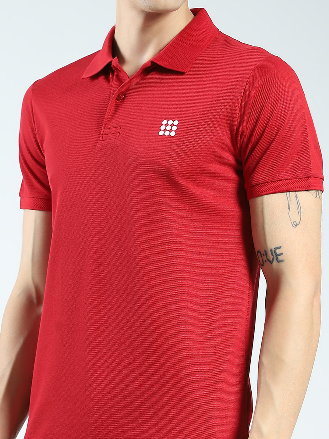 Men Maroon Solid Collar Half Sleeve T-Shirt