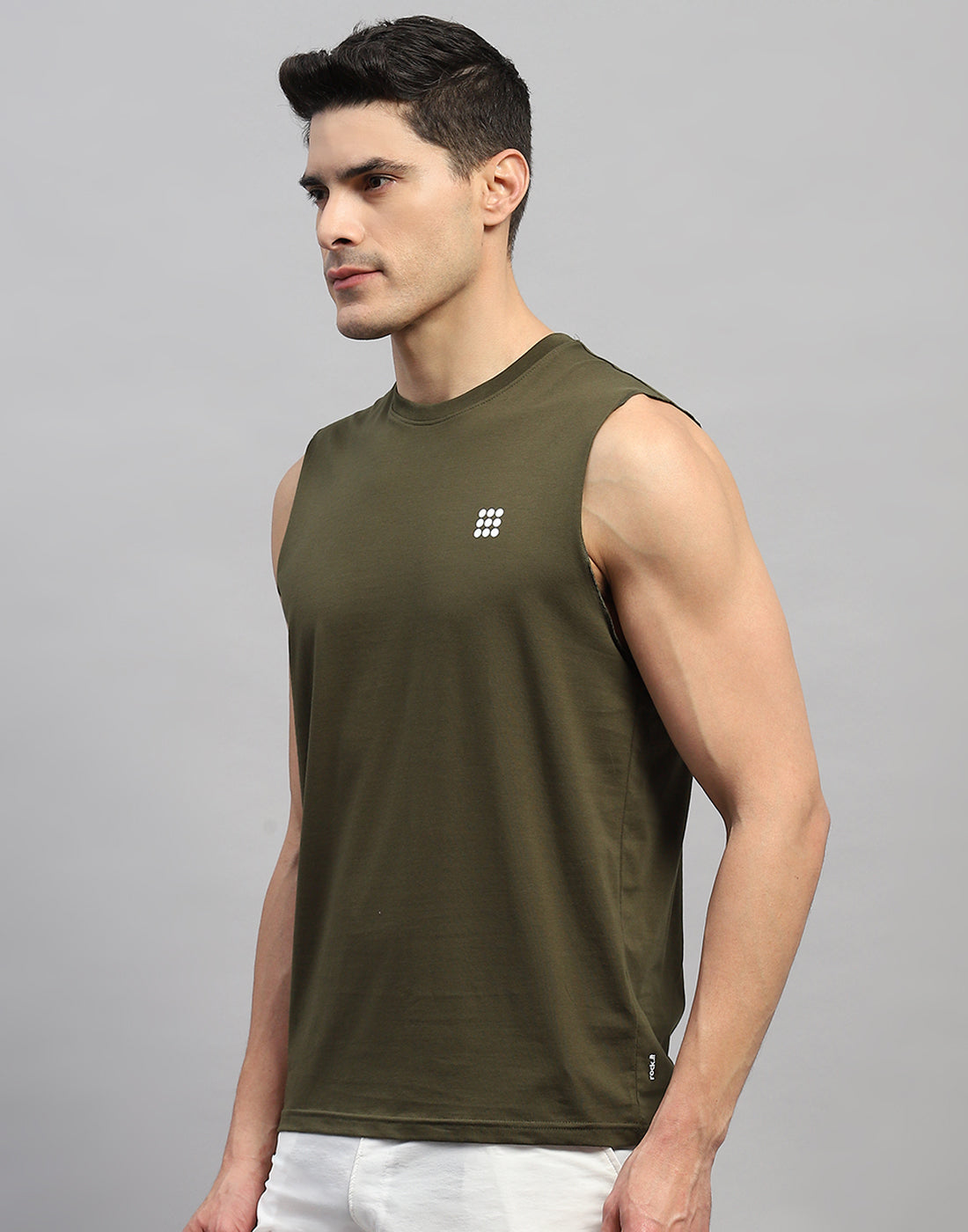 Men Olive Solid Round Neck Sleeveless T-Shirt
