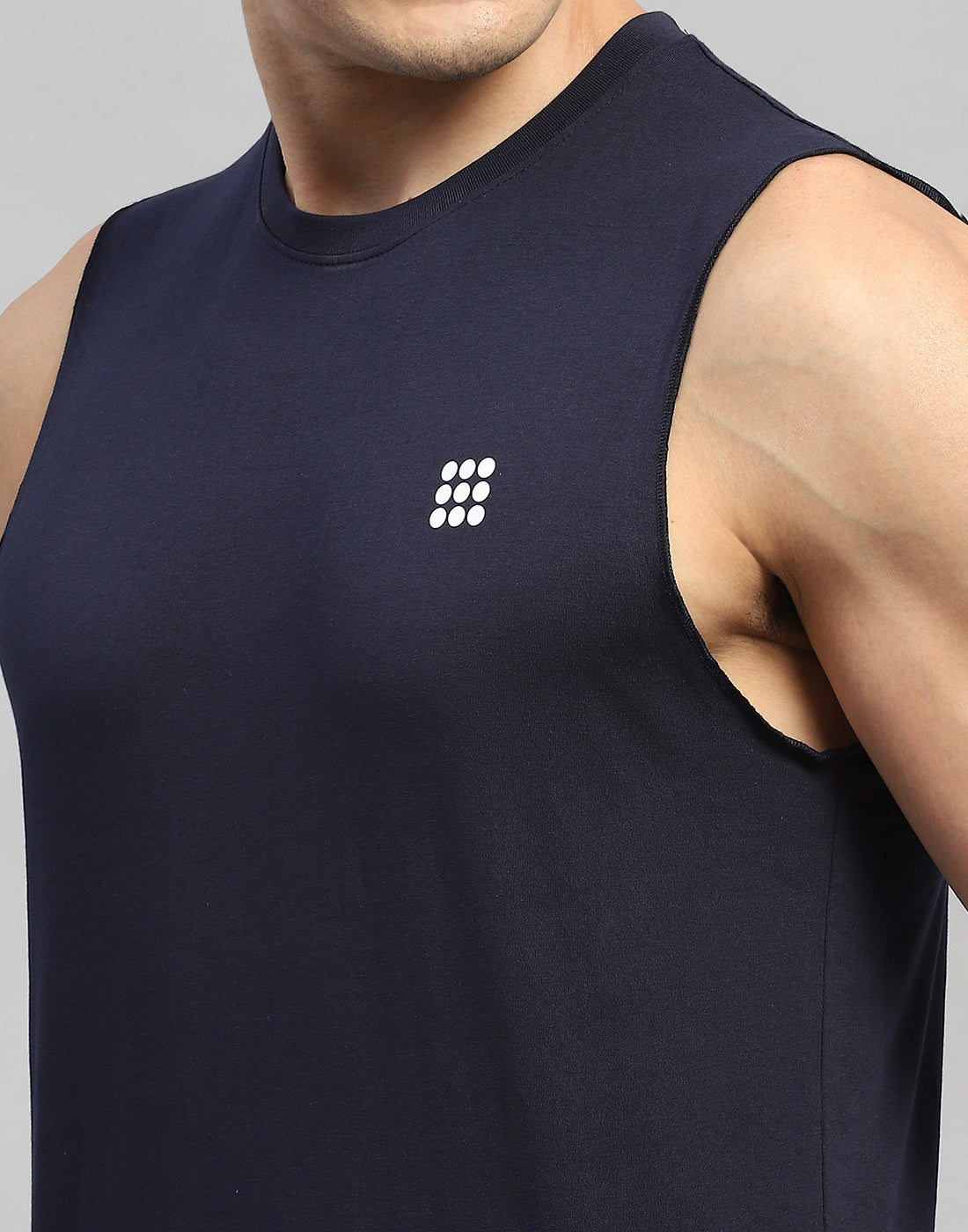Men Navy Blue Solid Round Neck Sleeveless T-Shirt