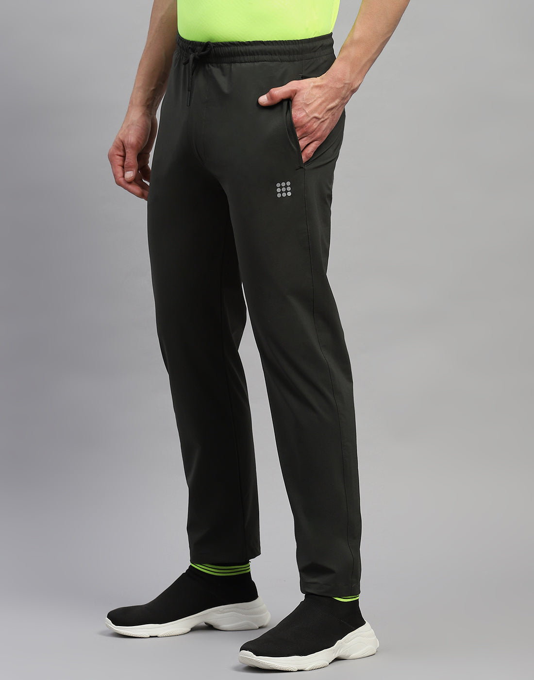 Rock.it Men Olive Solid Regular Fit Lower