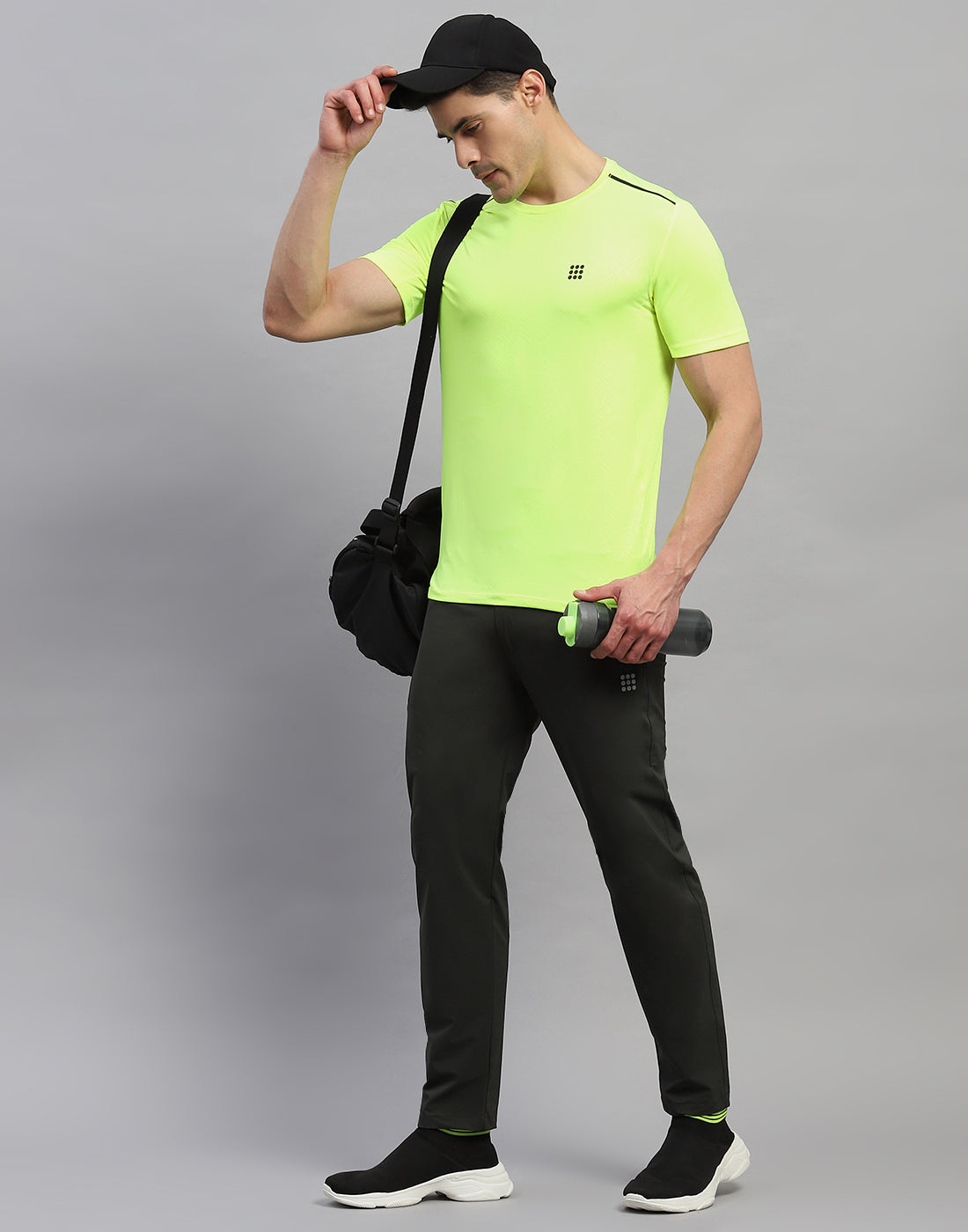 Men Olive Solid Regular Fit Lower