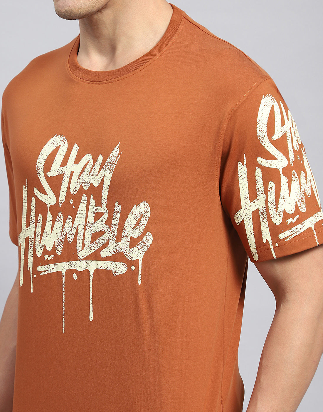 Men Rust Printed Round Neck Half Sleeve T-Shirt