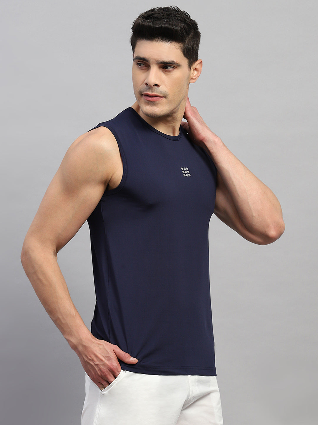 Men Navy Blue Solid Round Neck Sleeveless T-Shirt