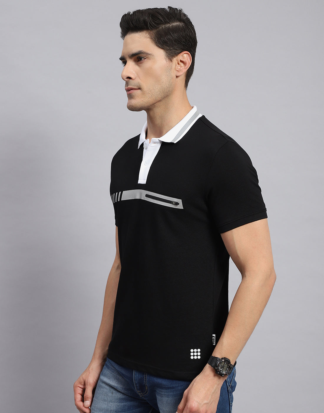 Men Black Solid Collar Half Sleeve T-Shirt
