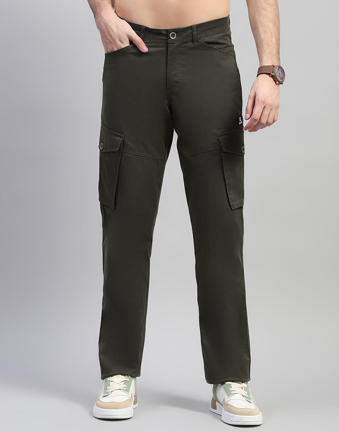 Men Olive Solid Regular Fit Cargo