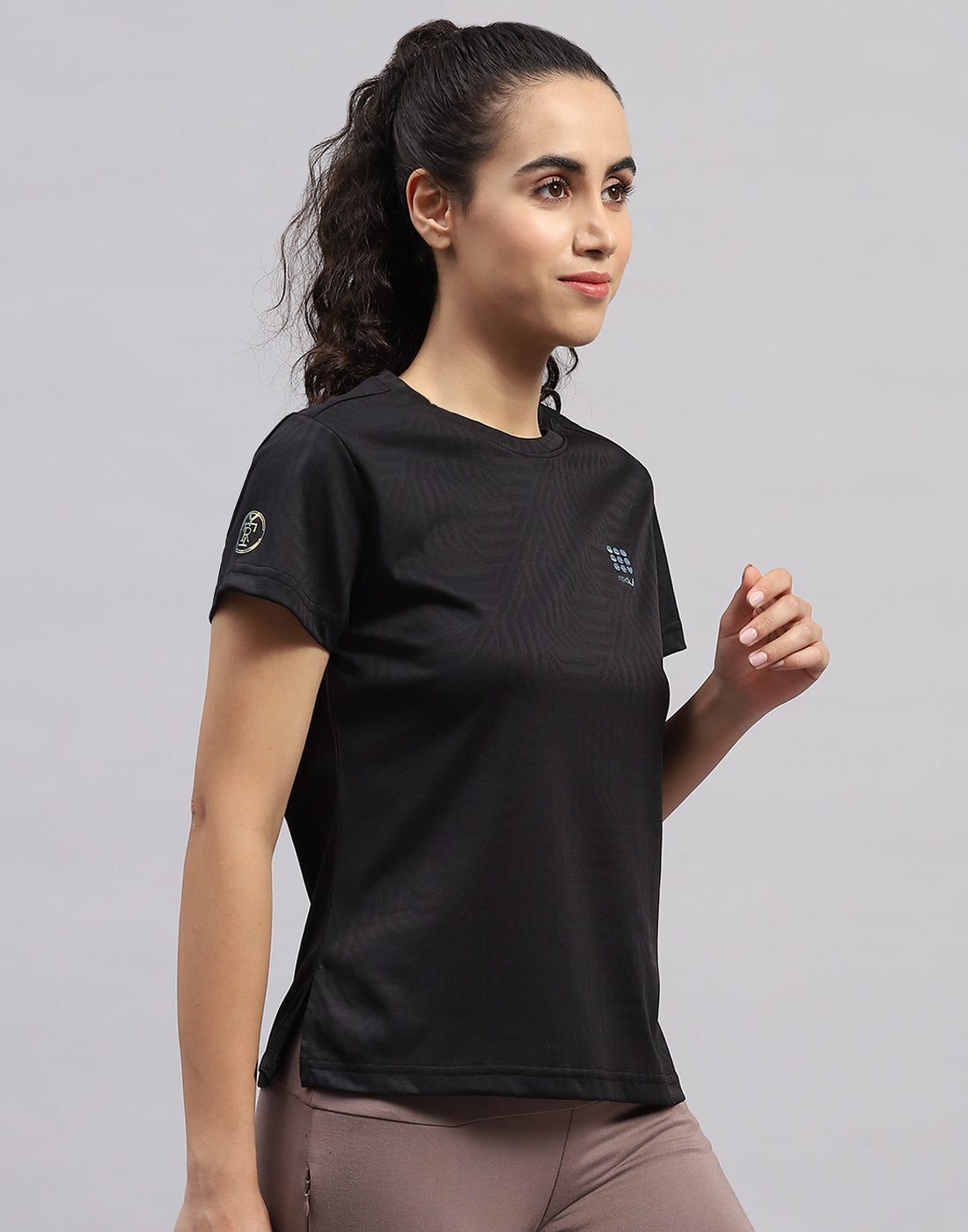Women Black Self Design Round Neck Half Sleeve Top