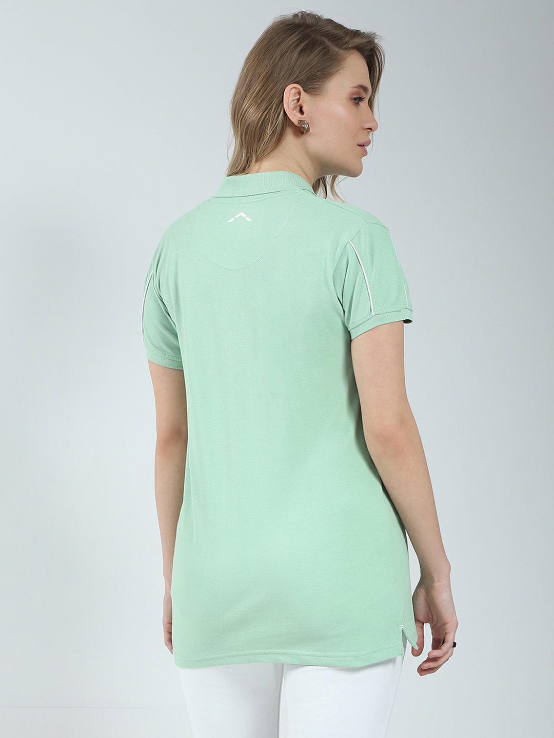 Women Green Solid Collar Half Sleeve T-Shirt