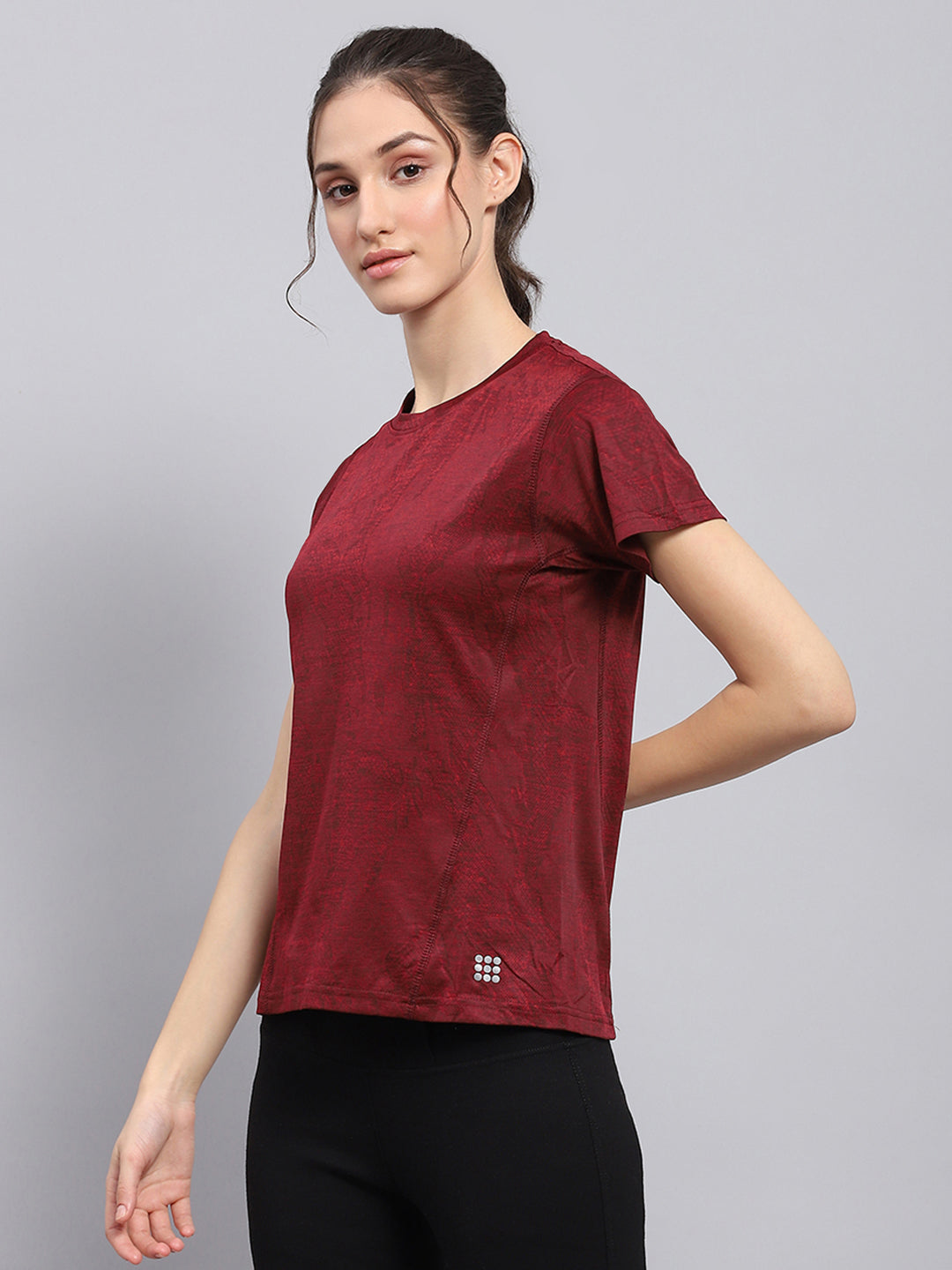 Rock.it Women Maroon Printed Round Neck Half Sleeve Top
