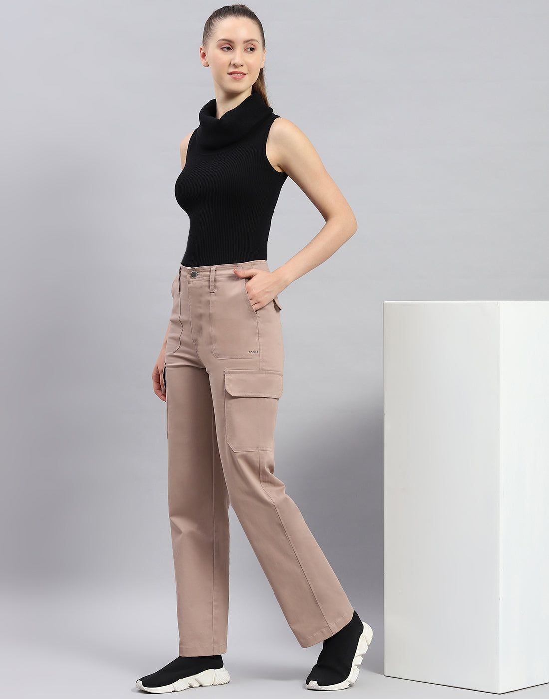Women Khaki Solid Straight Fit Cargo