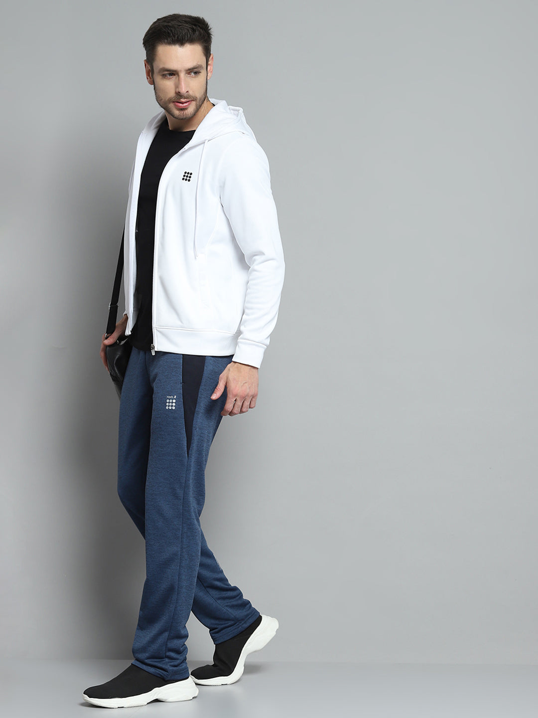 Rock.it Men White Printed Hooded Full Sleeve Sweatshirt