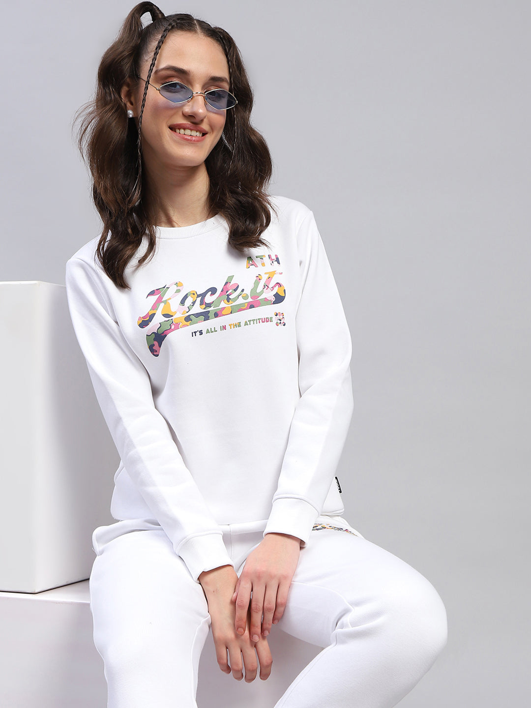 Rock.it Women White Printed Round Neck Full Sleeve Cords Set