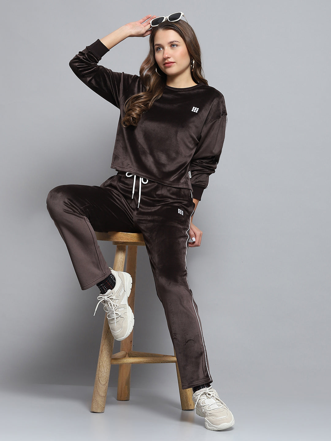 Women Brown Solid Round Neck Full Sleeve Tracksuit