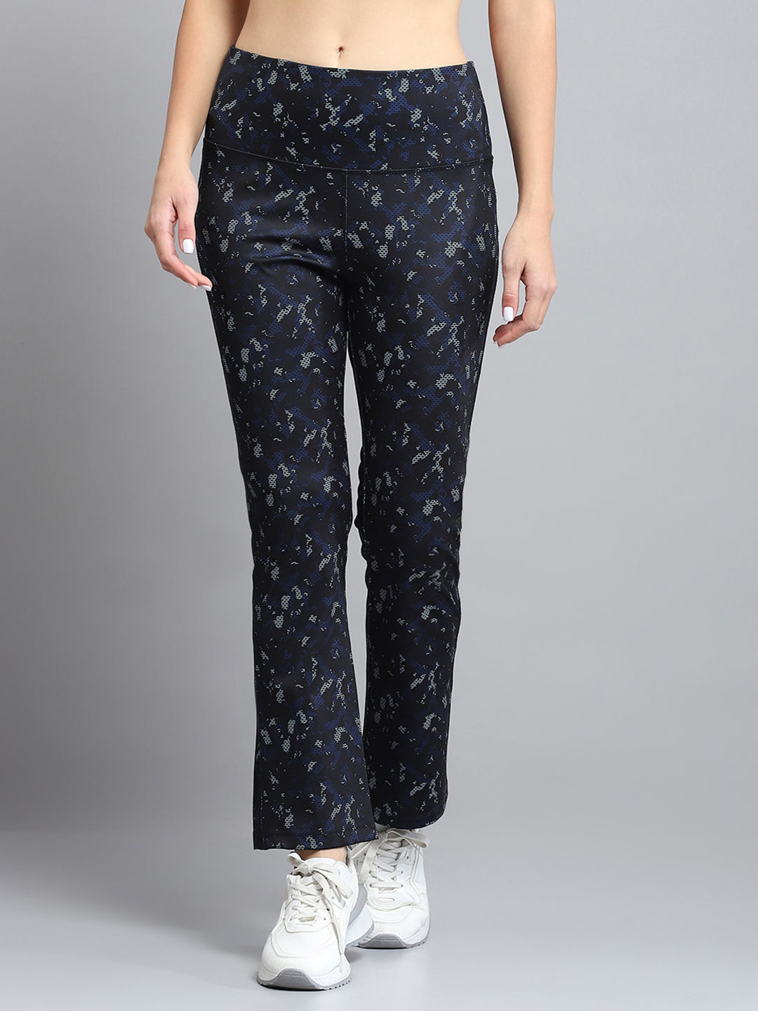 Women Black Printed Mock Neck Full Sleeve Tracksuit