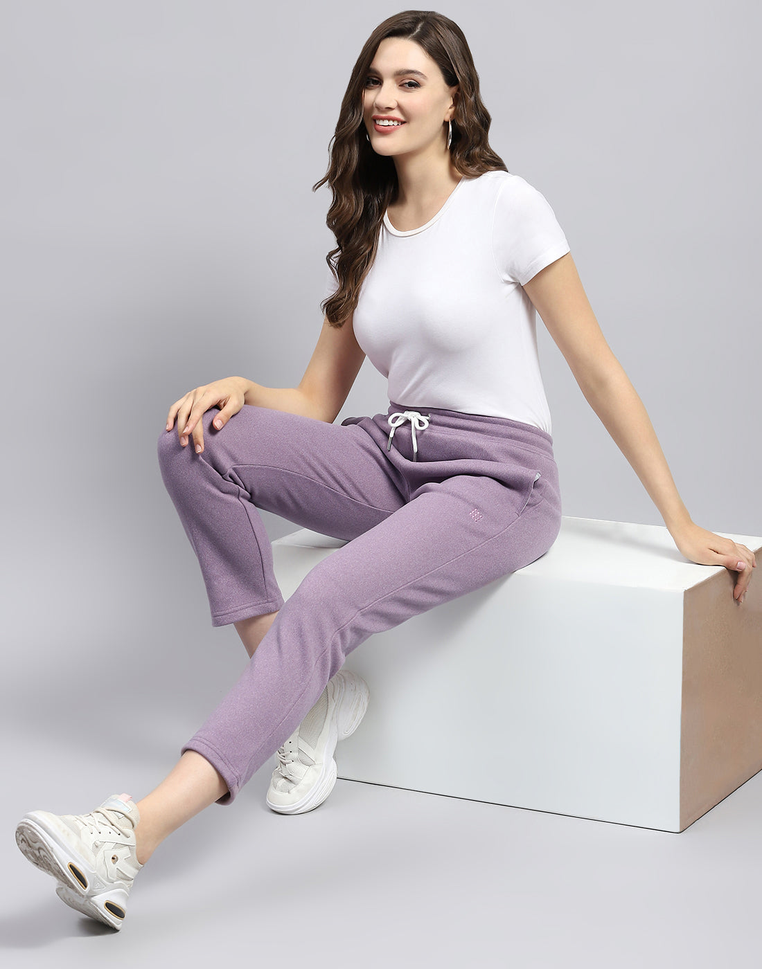 Women Purple Solid Regular Fit Winter Lower