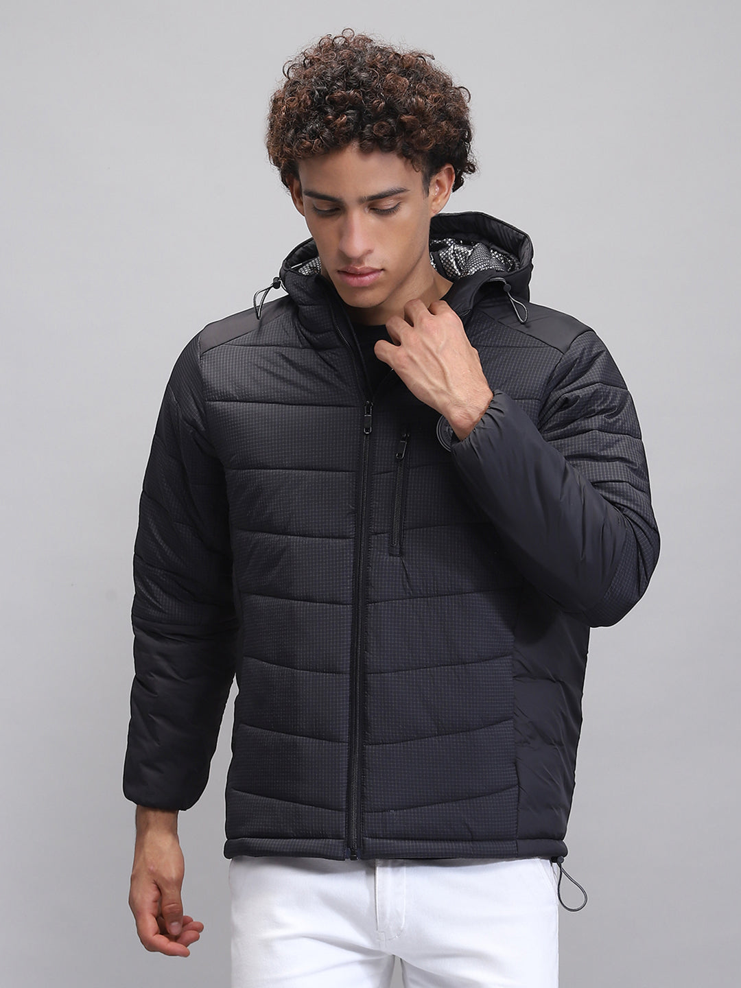 Men Black Solid Hooded Full Sleeve Jacket