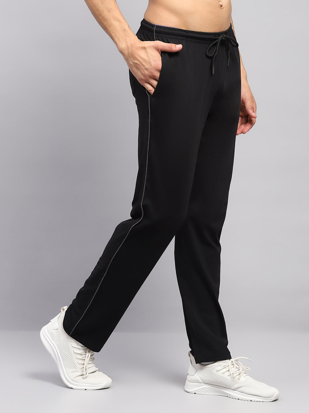 Men Black Solid Regular Fit Lower