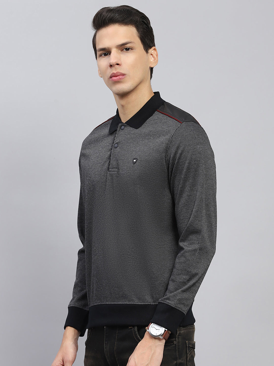 Luxuria Men Black Solid Collar Full Sleeve Winter T-Shirt