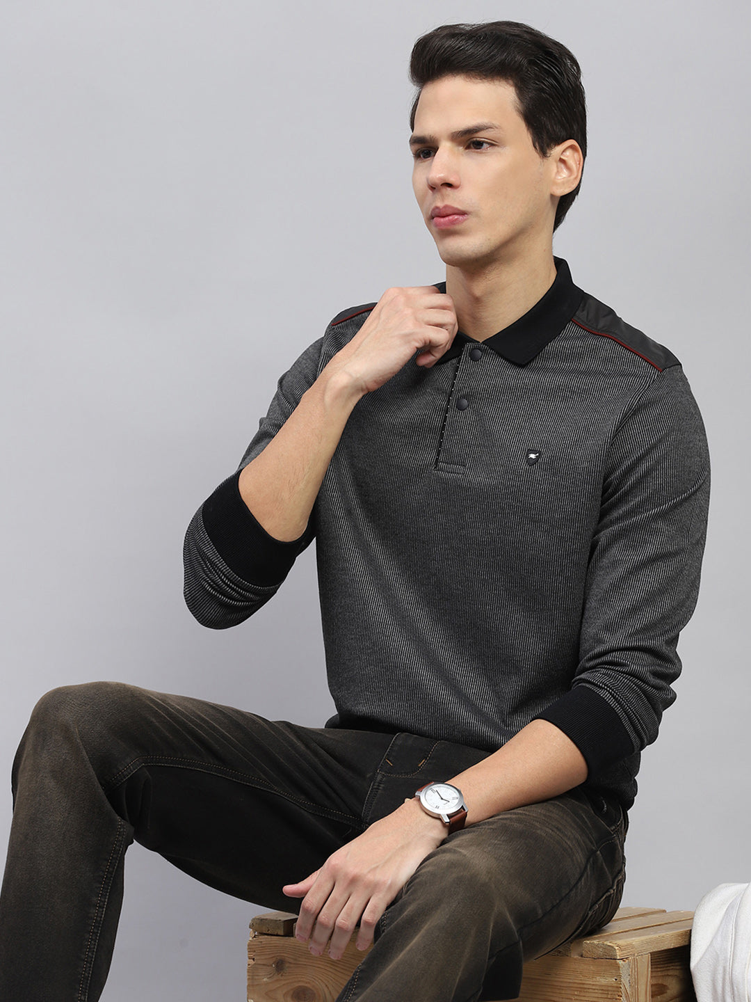 Luxuria Men Black Solid Collar Full Sleeve Winter T-Shirt