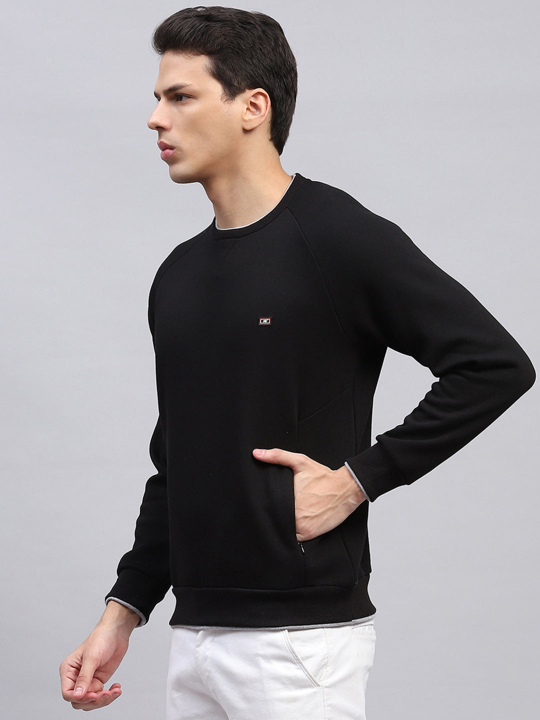 Men Black Solid Round Neck Full Sleeve Sweatshirt