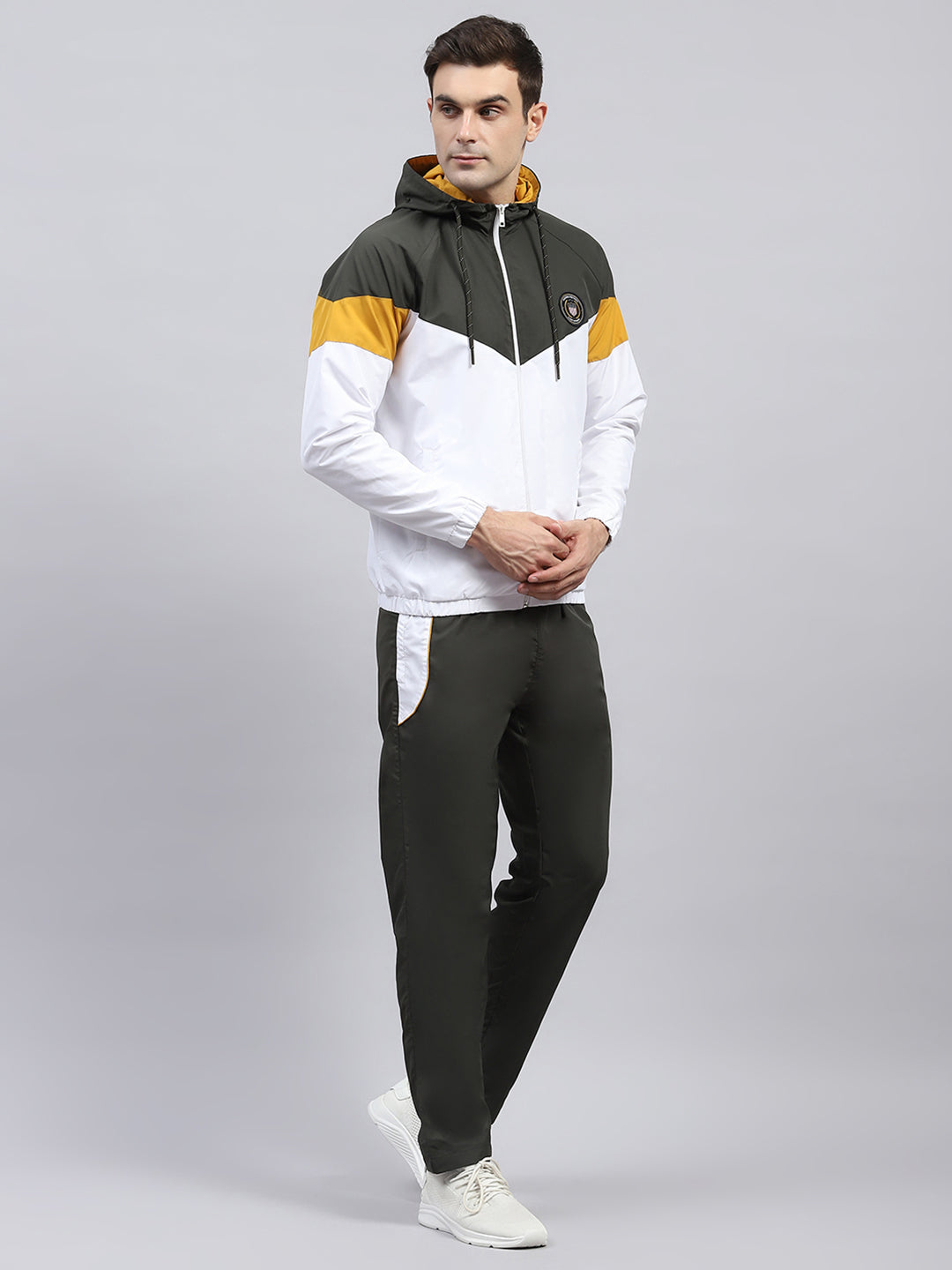 Men Olive & White Solid Hooded Full Sleeve Winter Tracksuit