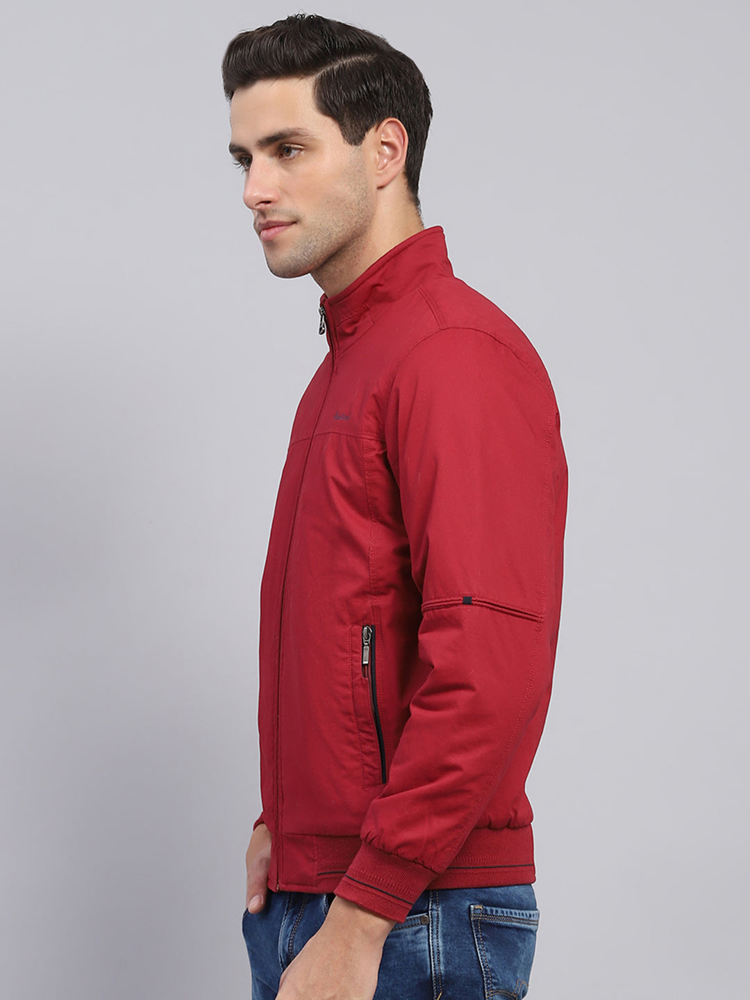 Men Maroon Solid Mock Neck Full Sleeve Jacket