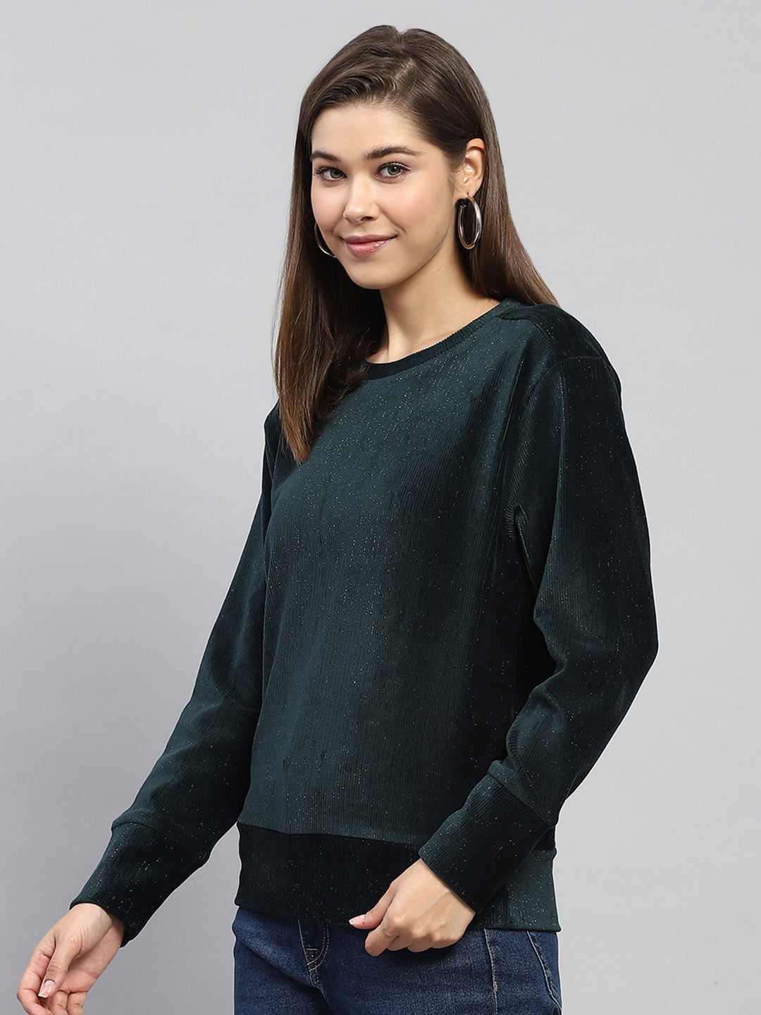Women Green Solid Round Neck Full Sleeve Sweatshirt