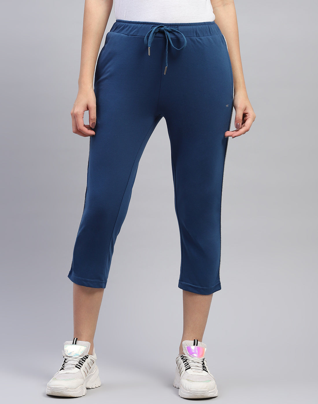Women Teal Blue Solid Capri