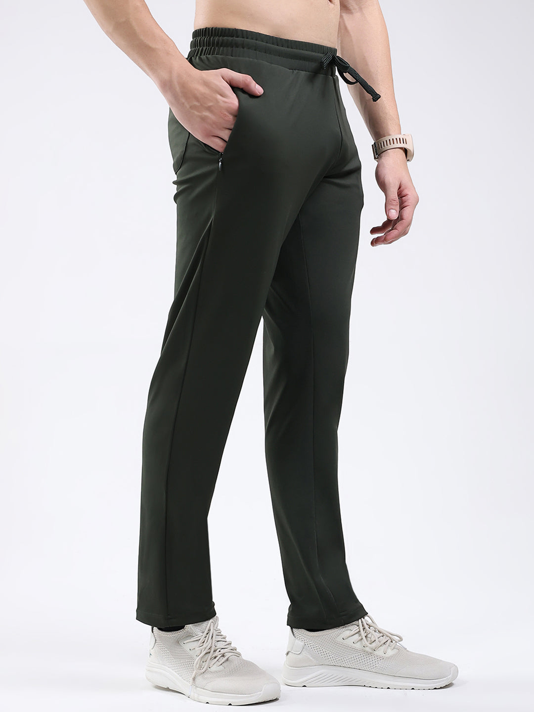 Rock.it Men Olive Solid Regular Fit Winter Lower