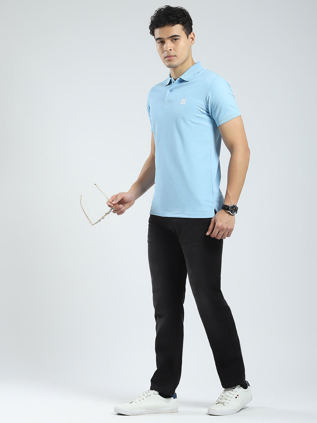 Men Blue Solid Collar Half Sleeve T-Shirt