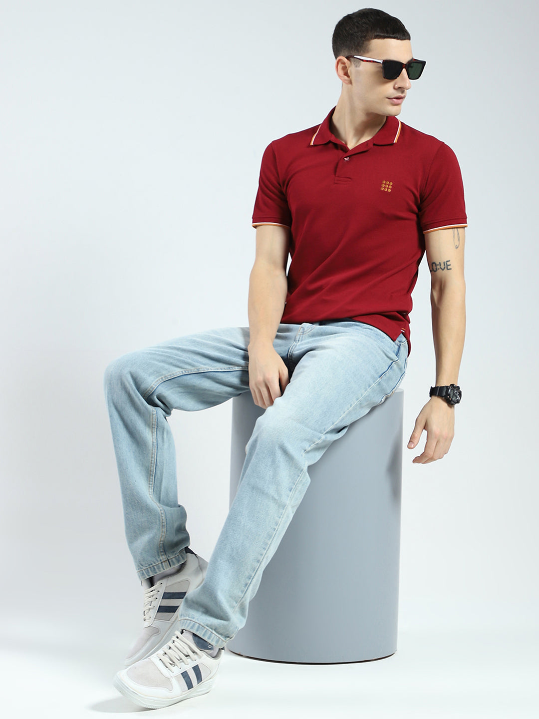 Rock.it Men Maroon Self Design Collar Half Sleeve T-Shirt