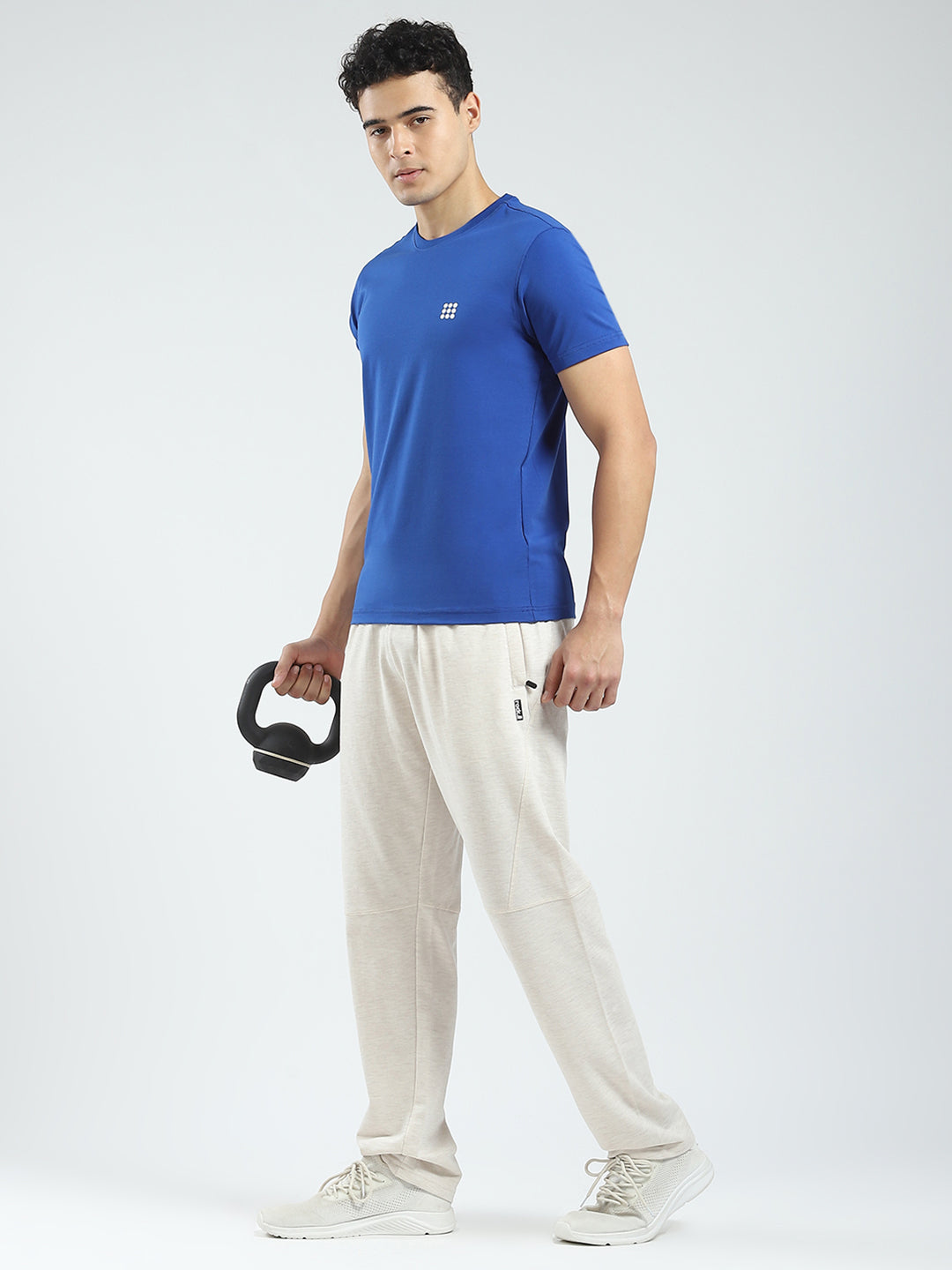 Men Blue Solid Round Neck Half Sleeve T-Shirt