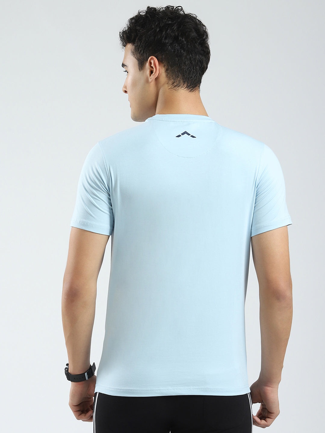 Men Blue Solid Round Neck Half Sleeve T-Shirt