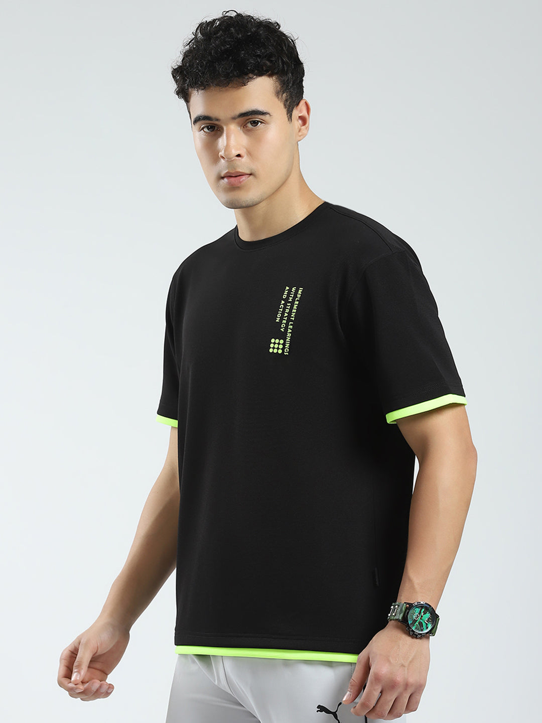Men Black Printed Round Neck Half Sleeve T-Shirt