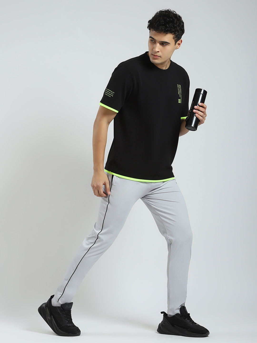 Men Black Printed Round Neck Half Sleeve T-Shirt
