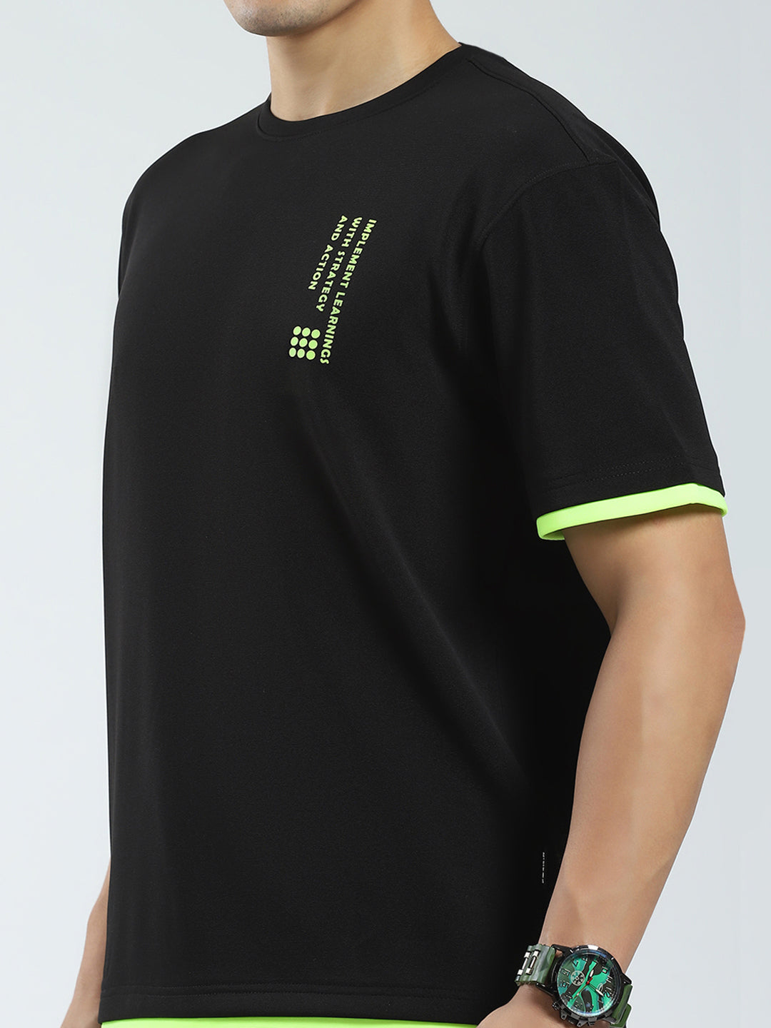 Men Black Printed Round Neck Half Sleeve T-Shirt