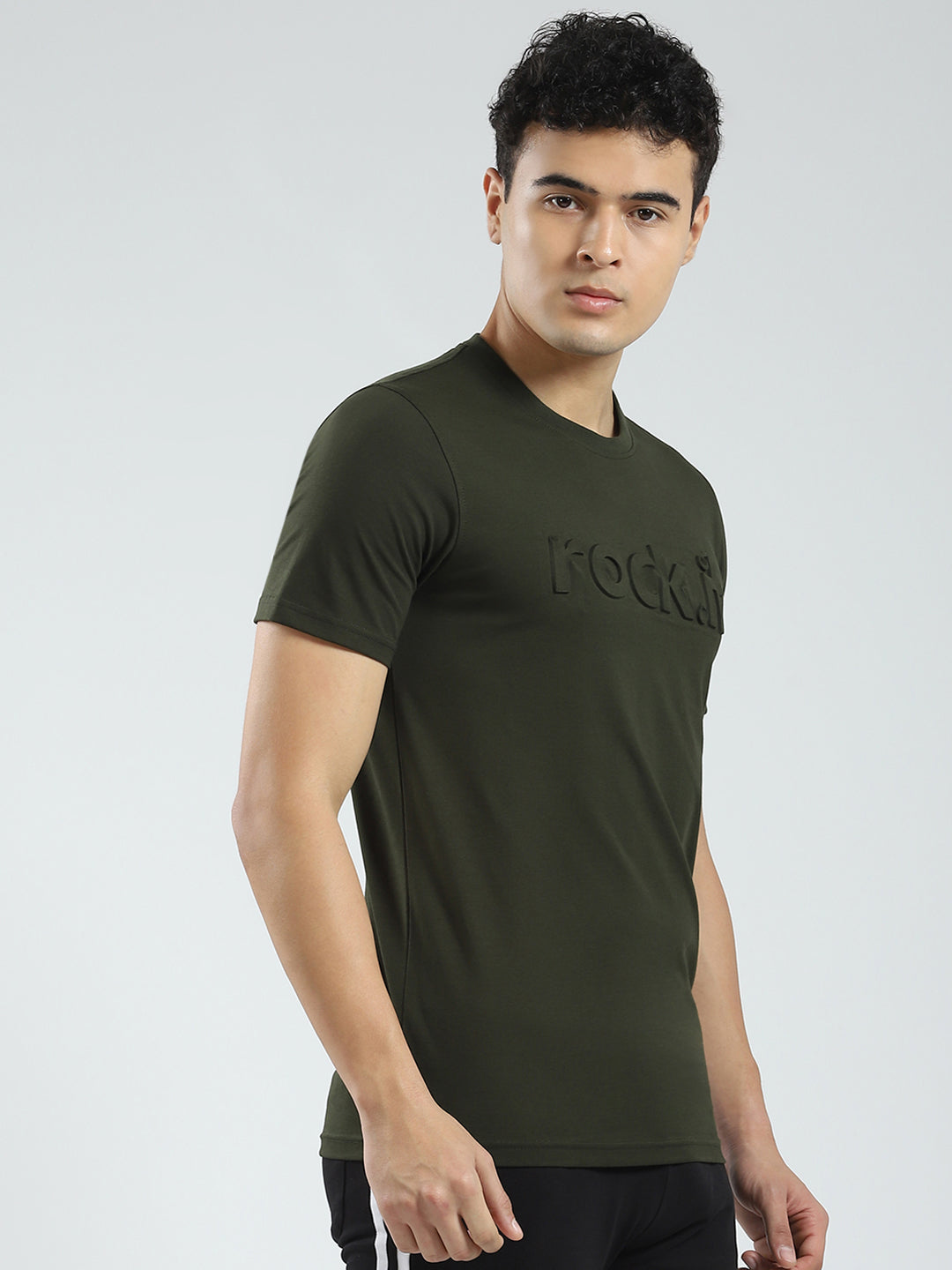 Men Olive Solid Round Neck Half Sleeve T-Shirt
