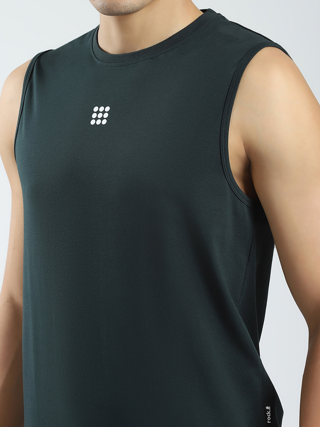 Men Teal Blue Solid Round Neck Sleeveless T-Shirt