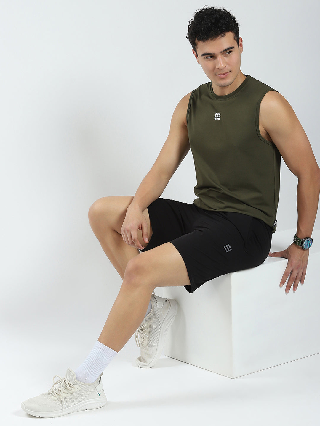 Men Olive Solid Round Neck Sleeveless T-Shirt