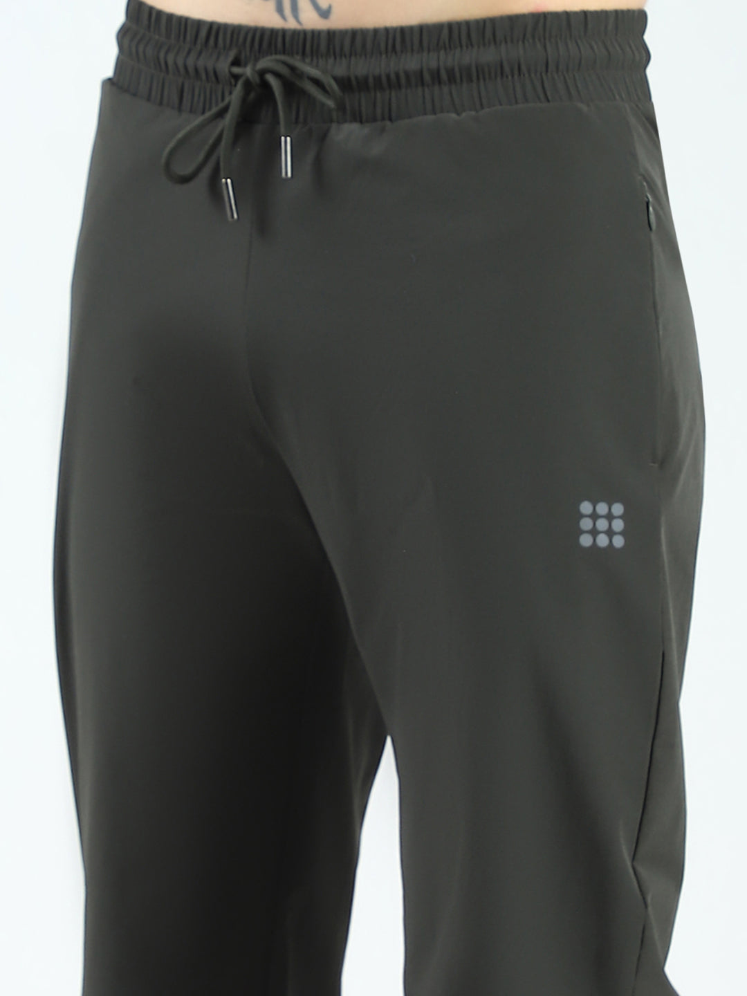 Rock.it Men Olive Solid Regular Fit Lower