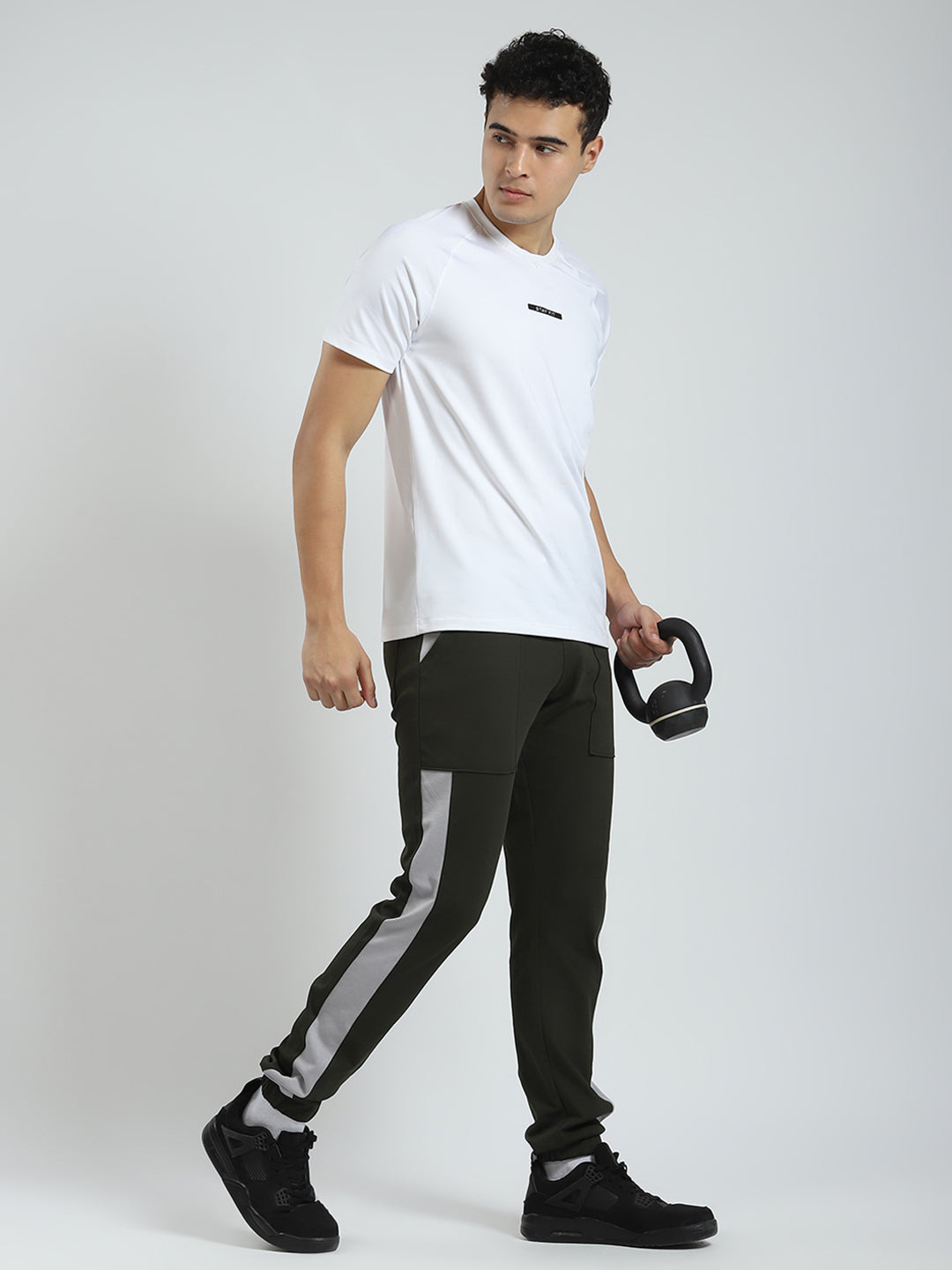 Men Green Solid Regular Fit Jogger