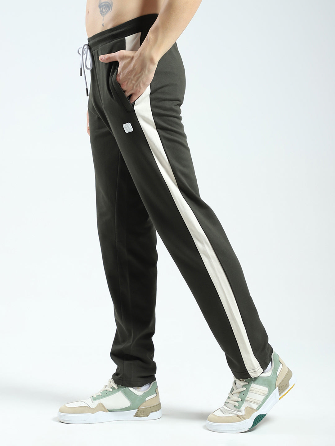 Rock.it Men Olive Solid Regular Fit Lower