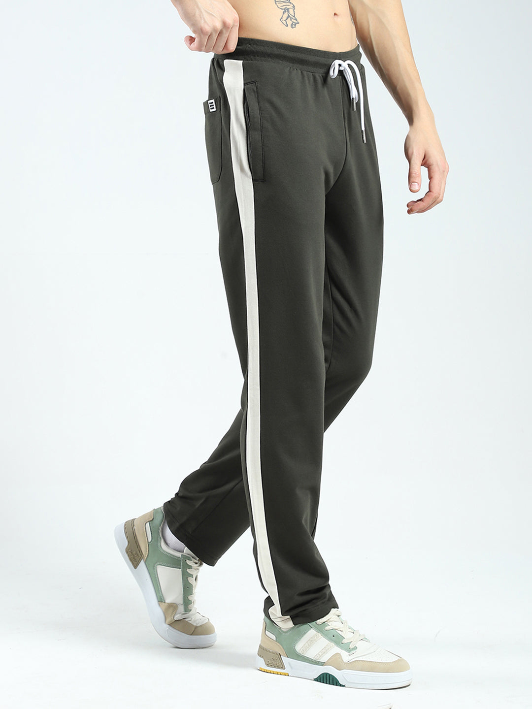 Rock.it Men Olive Solid Regular Fit Lower