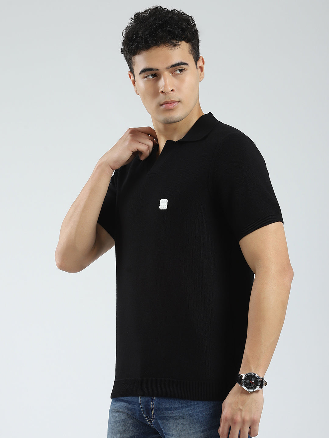 Men Black Solid Collar Half Sleeve T-Shirt