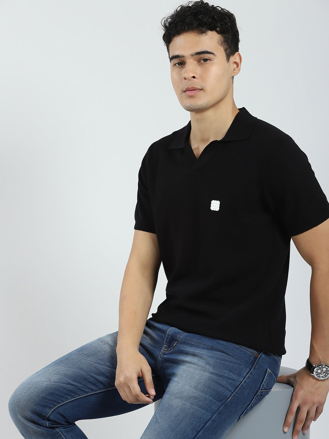 Men Black Solid Collar Half Sleeve T-Shirt