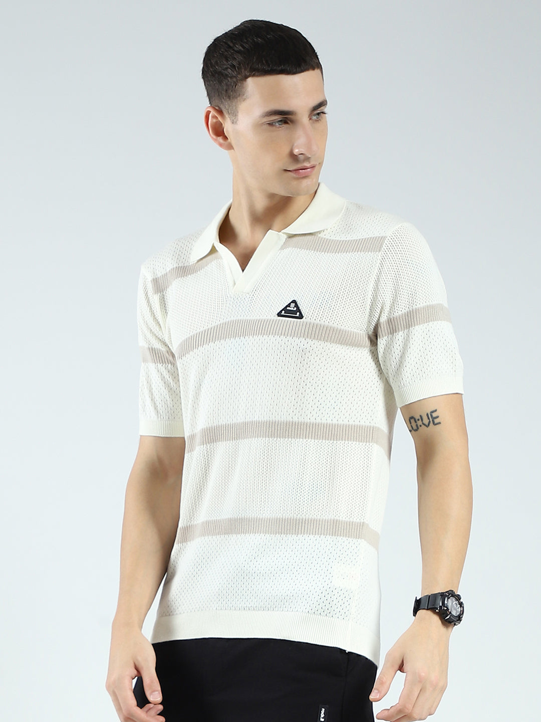 Men Off White Stripe Collar Half Sleeve T-Shirt