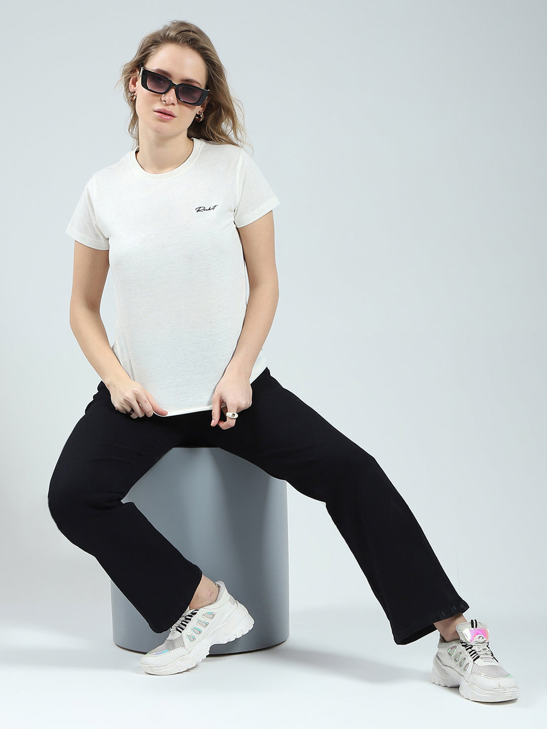 Women Off White Solid Round Neck Half Sleeve Top