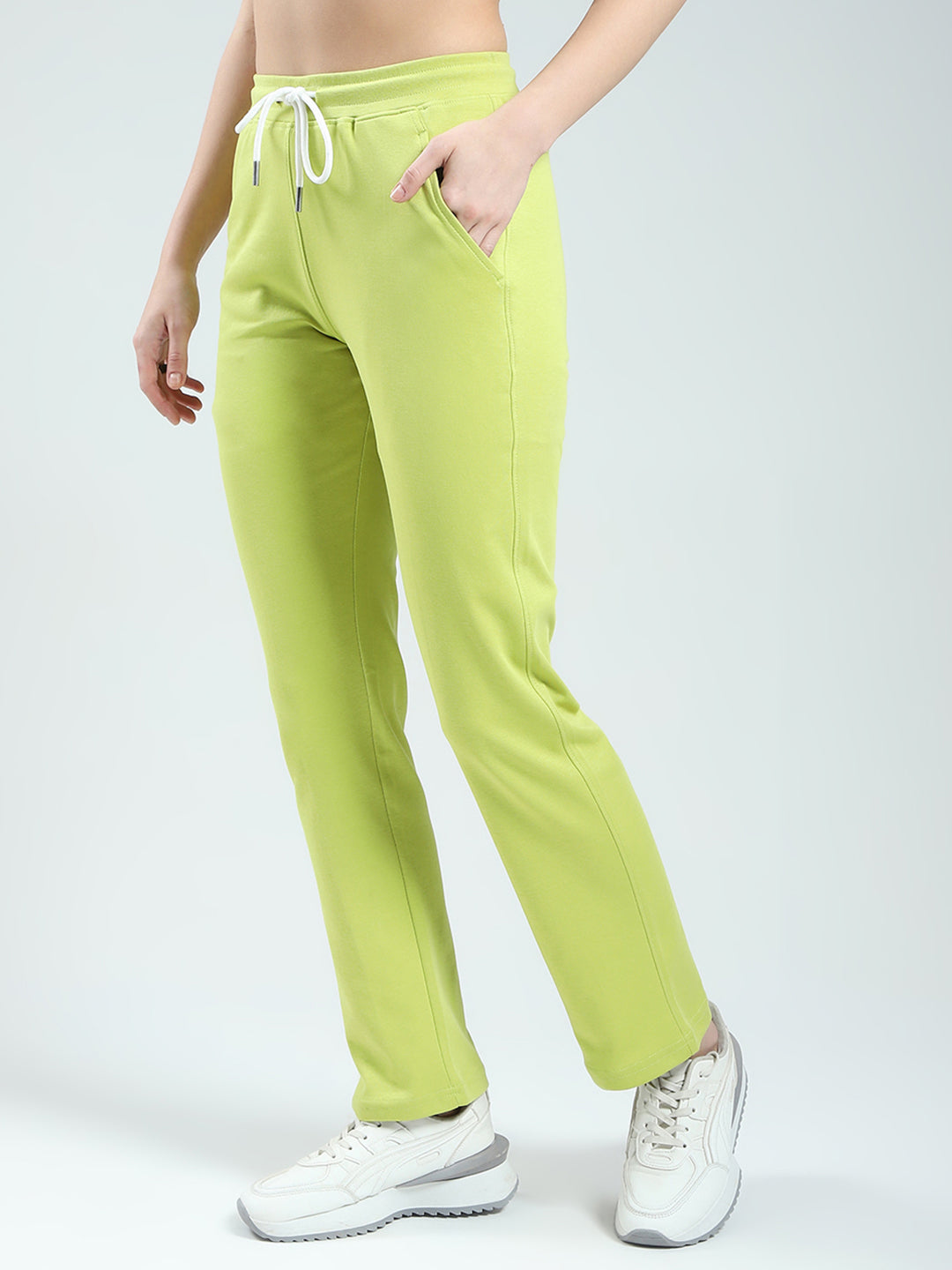 Women Green Solid Regular Fit Lower