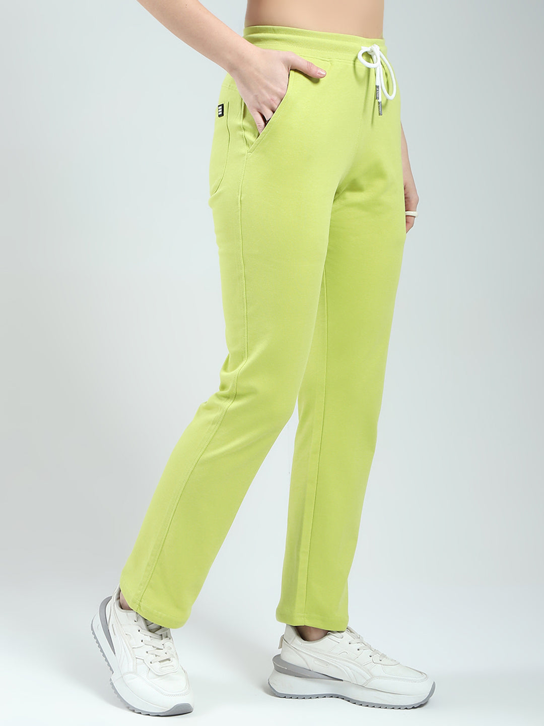 Women Green Solid Regular Fit Lower
